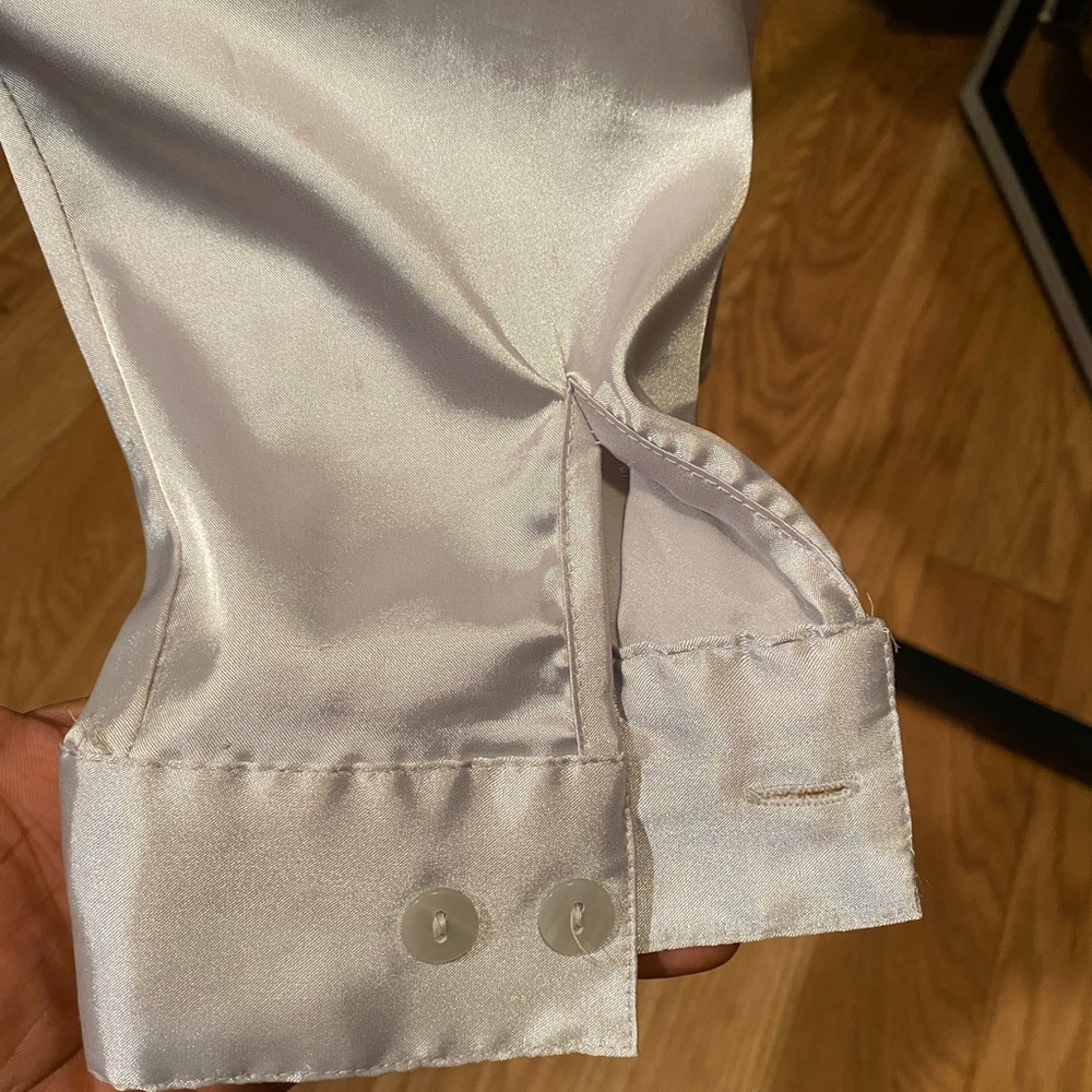 blouse - Picture 6 of 7